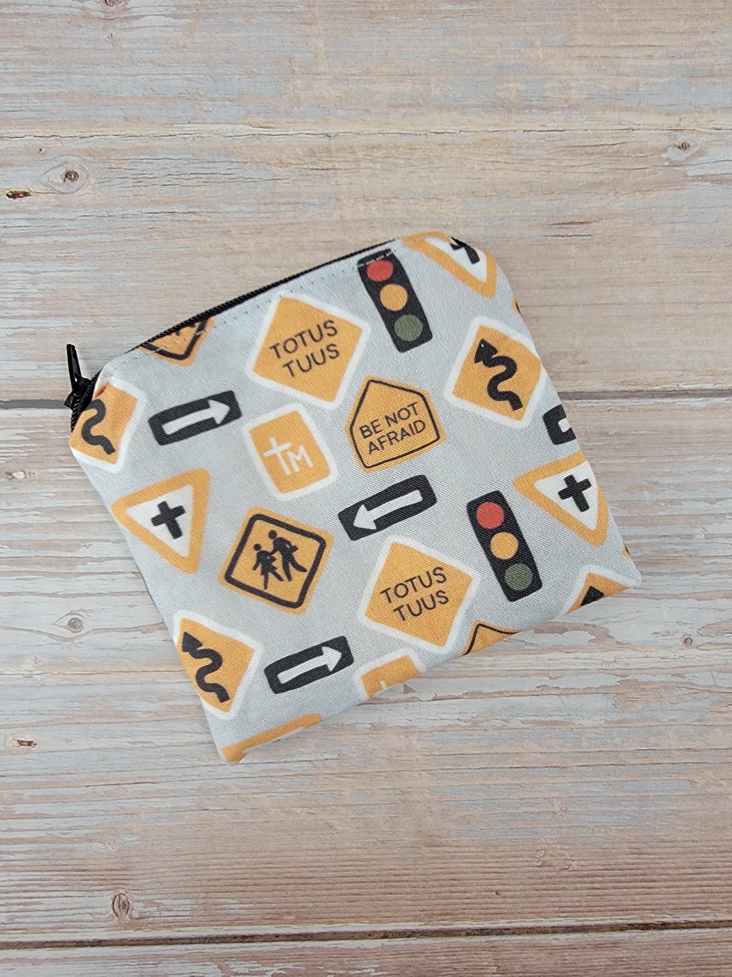 Small Zipper Rosary Pouch - Totus Tuus