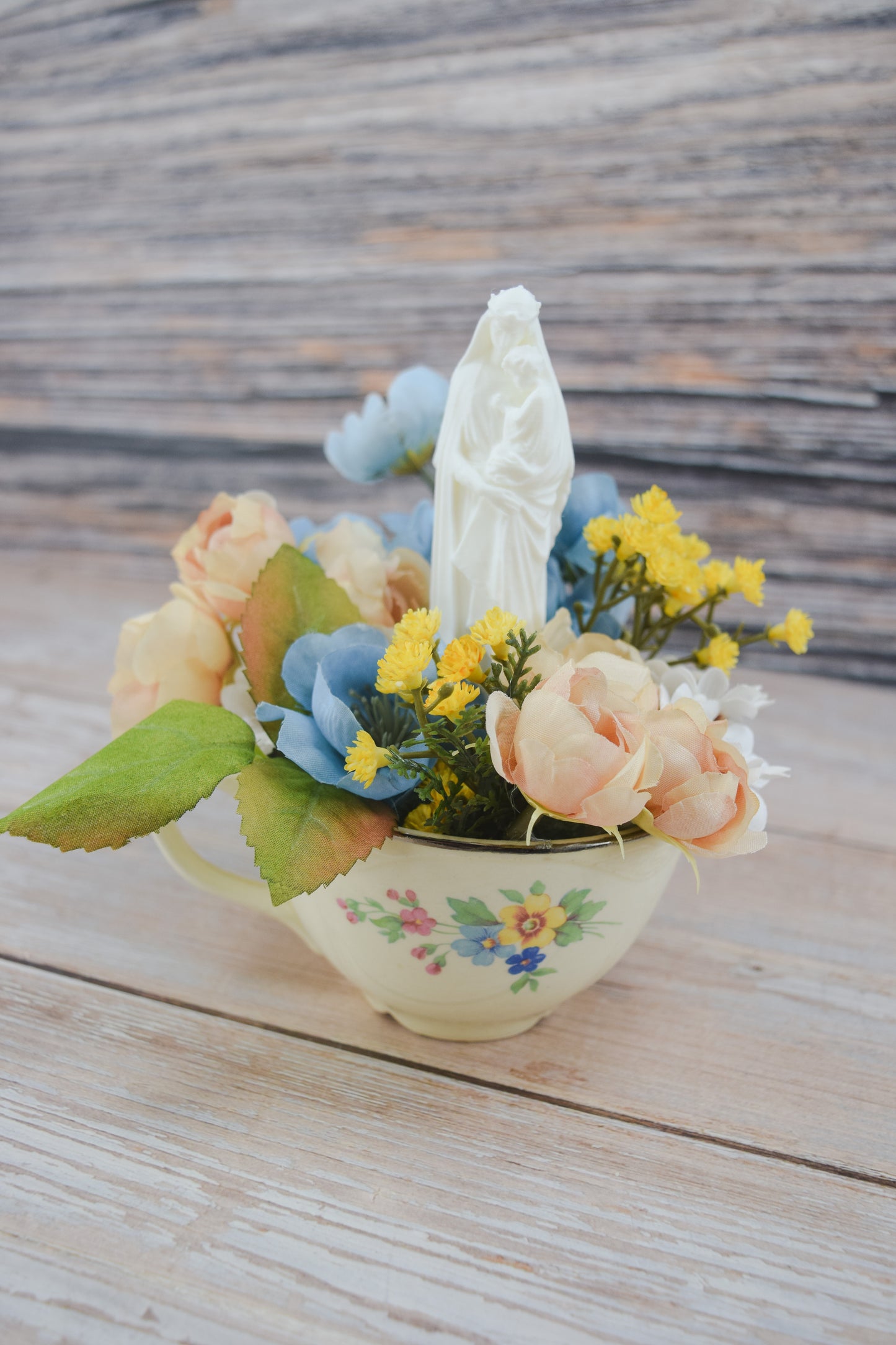 Mary Garden Tea Cup