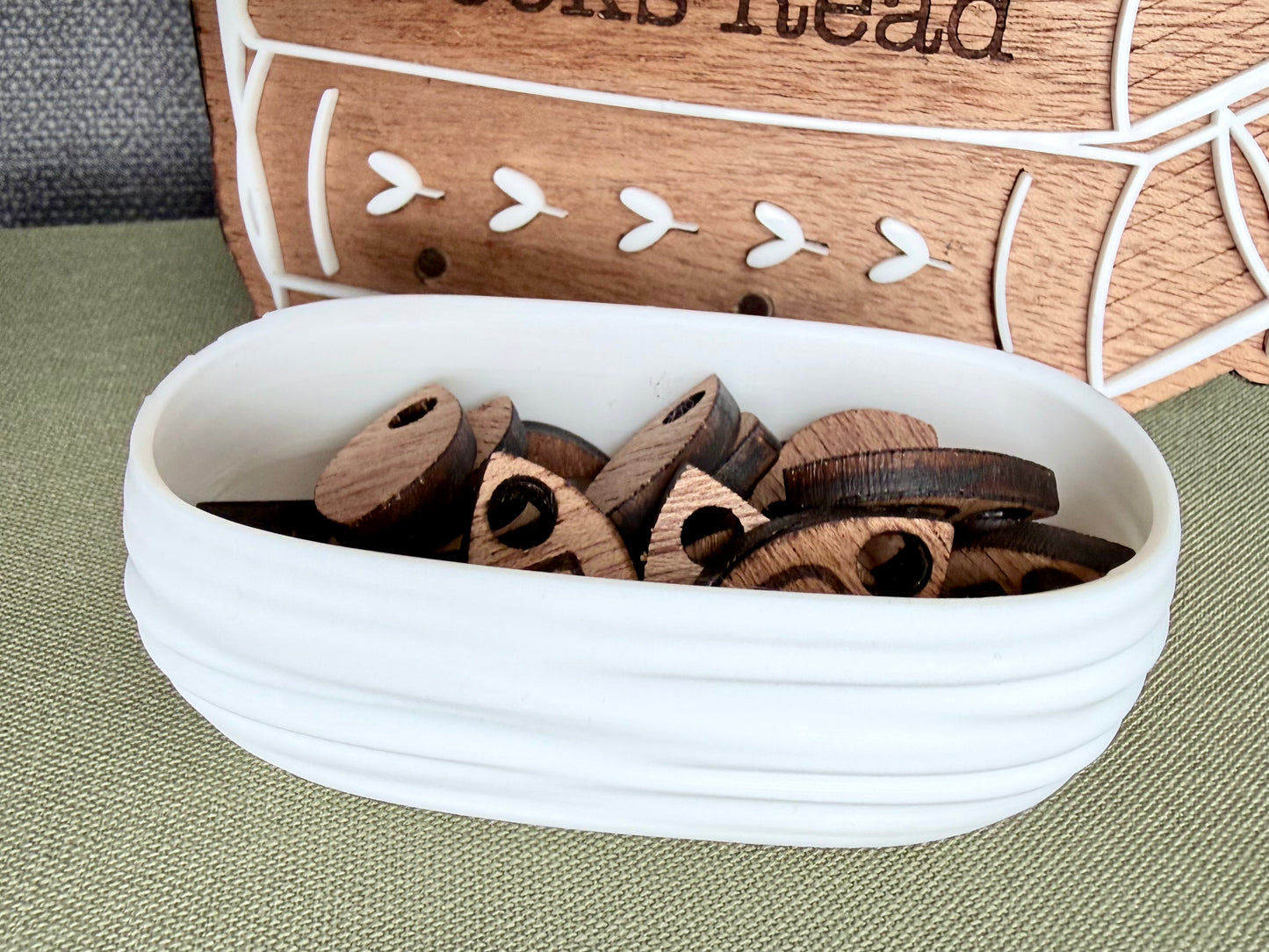 Blooming Through the Chapters – Wooden Books Read Tracker with Number Storage Box | Book Lover Gift