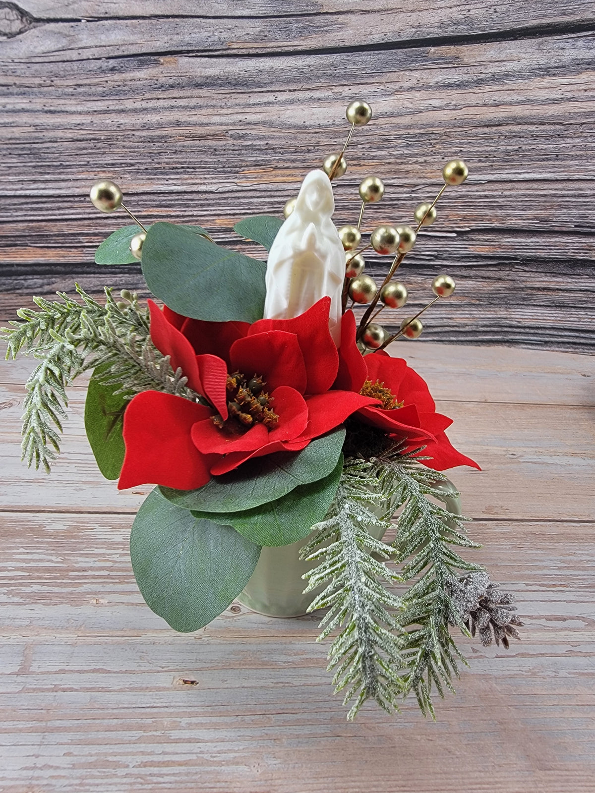 Christmas Mary Garden Tea Cup