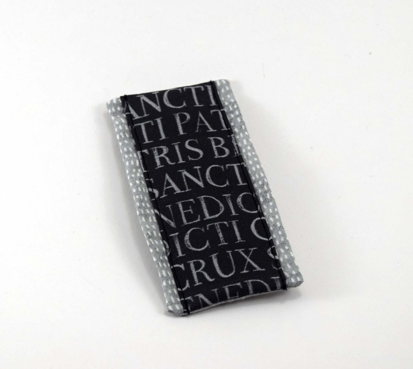 Catholic Cord Keeper - St Benedict Latin