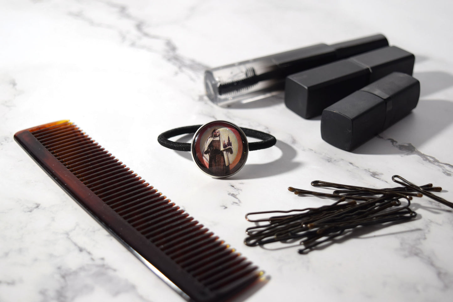 Saint Ephigenia Hair tie