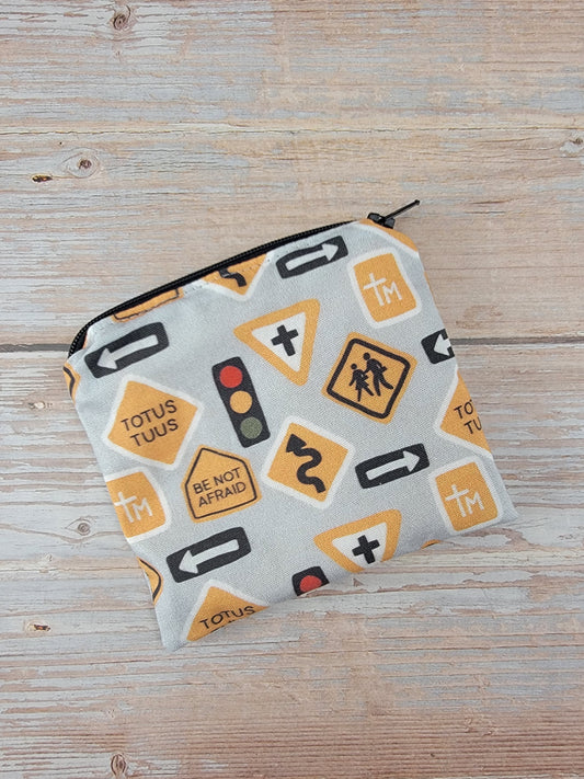 Small Zipper Rosary Pouch - Totus Tuus