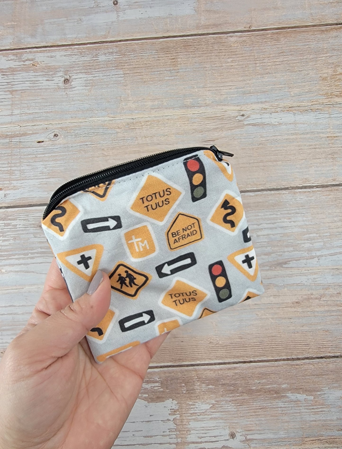 Small Zipper Rosary Pouch - Totus Tuus