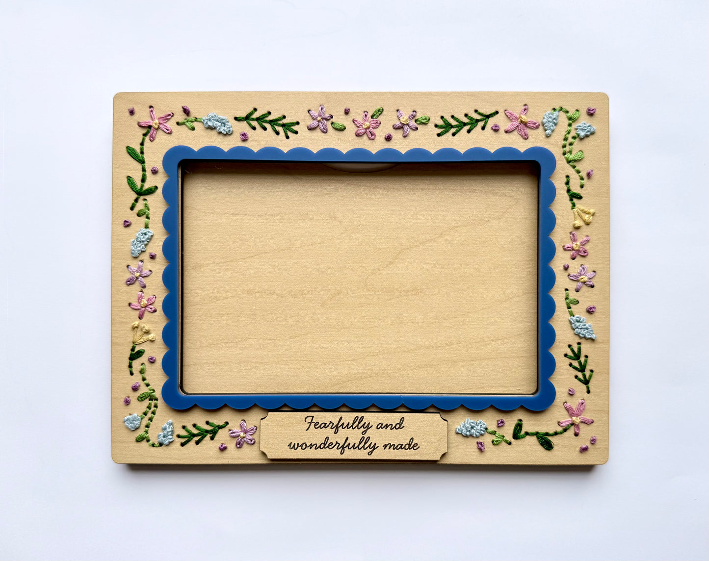 DIY Embroidery Mother's Day Frame - Craft kit