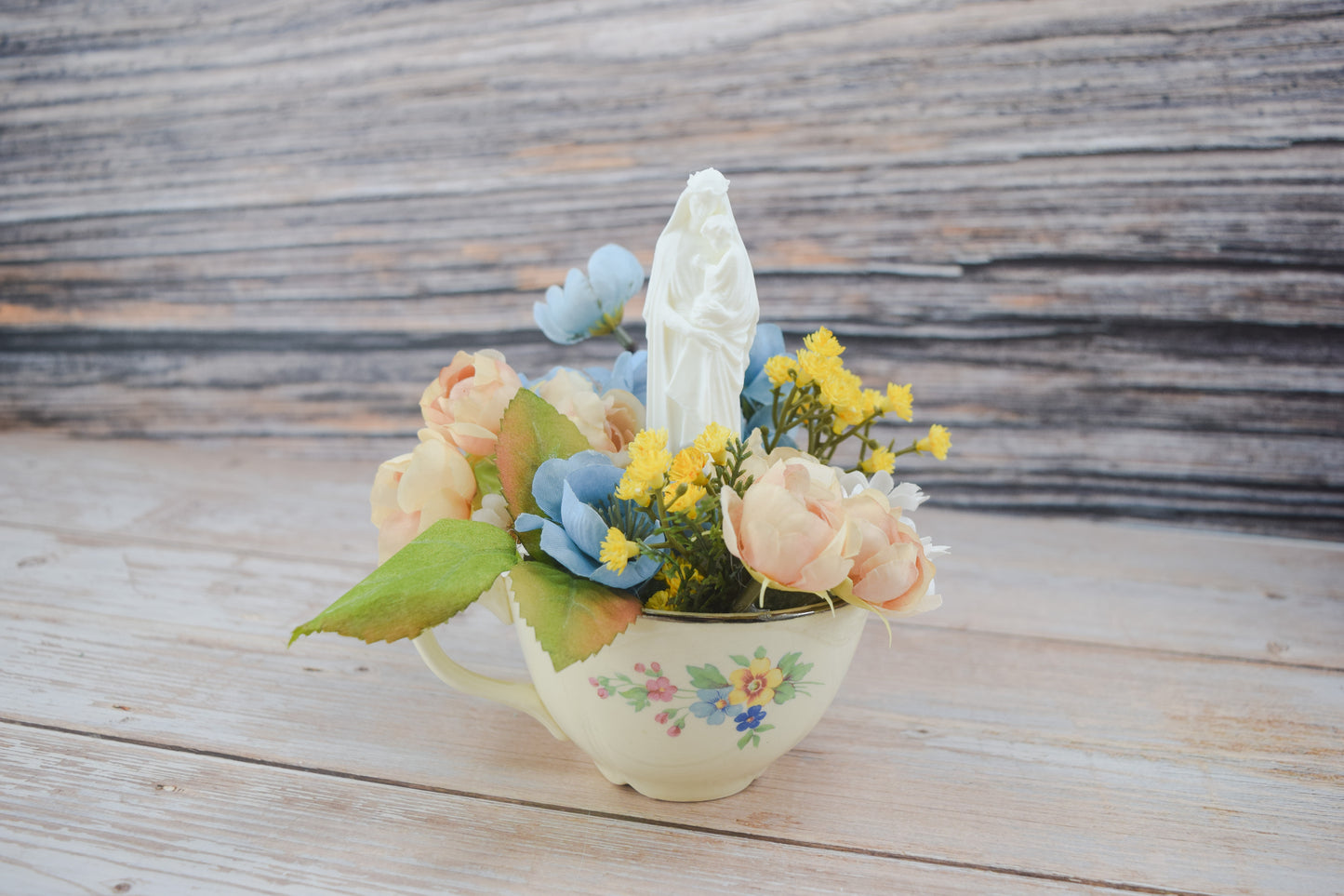Mary Garden Tea Cup