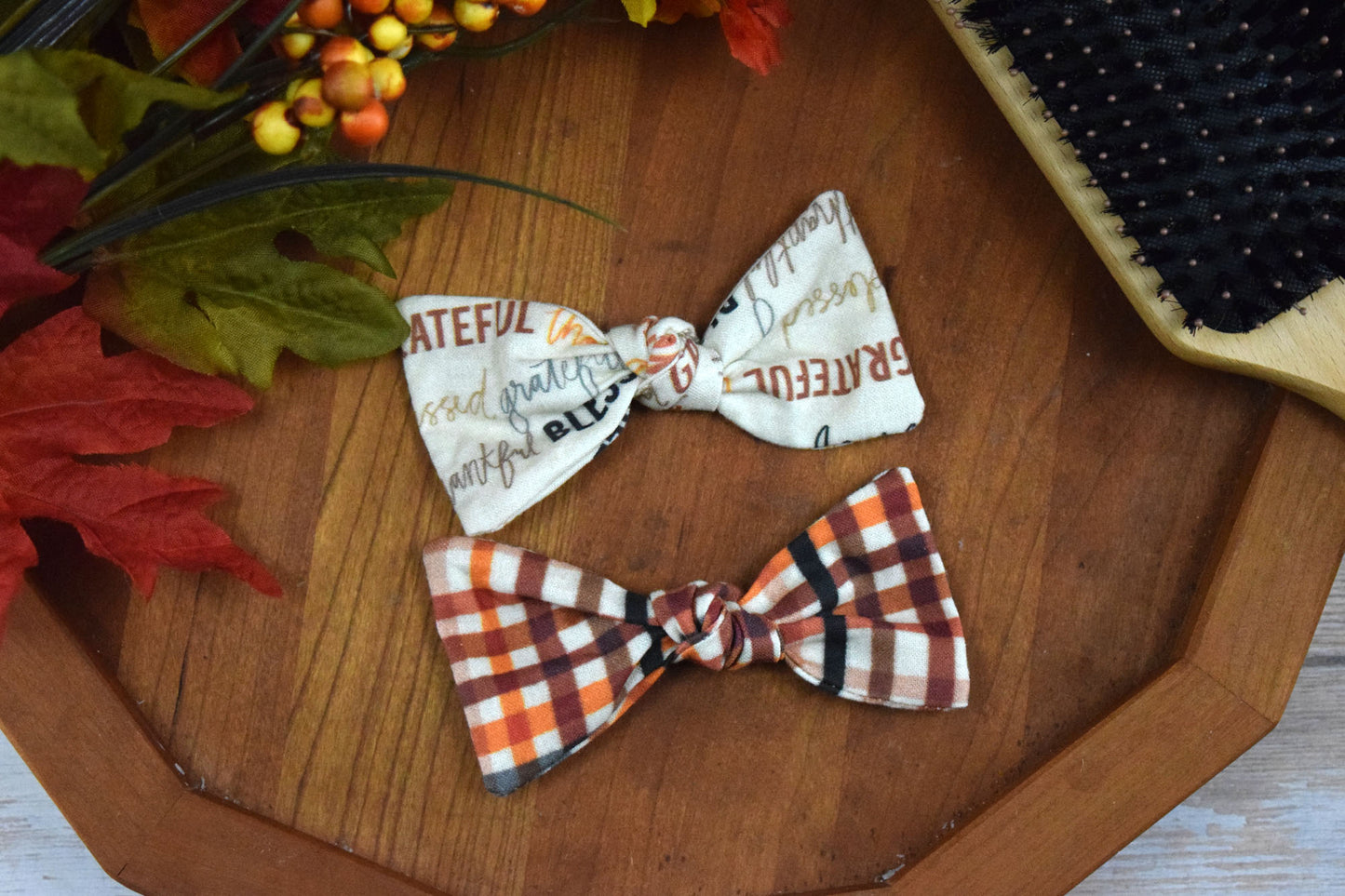 Catholic Knotted Hair Bows - Grateful
