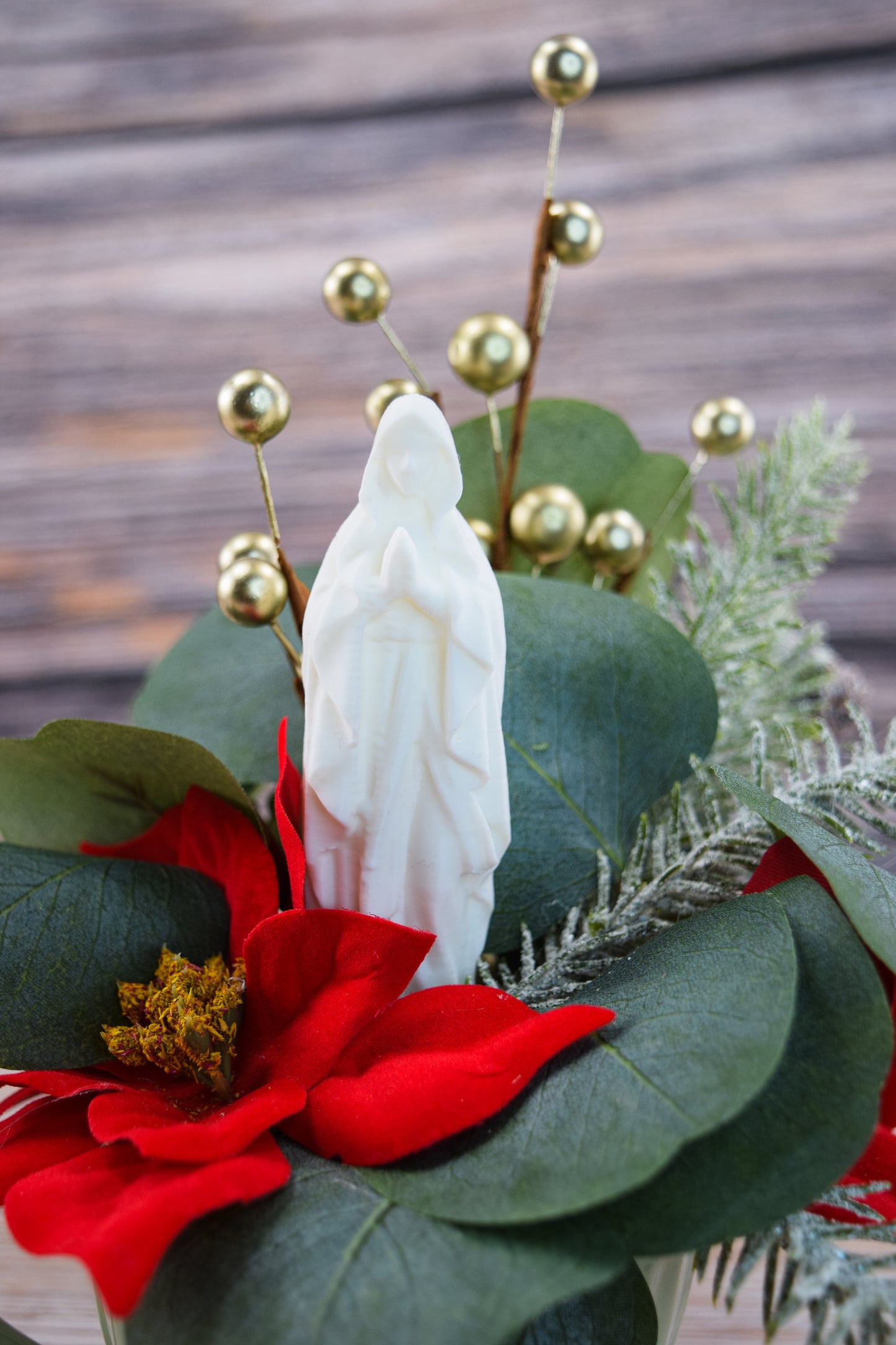 Christmas Mary Garden Tea Cup