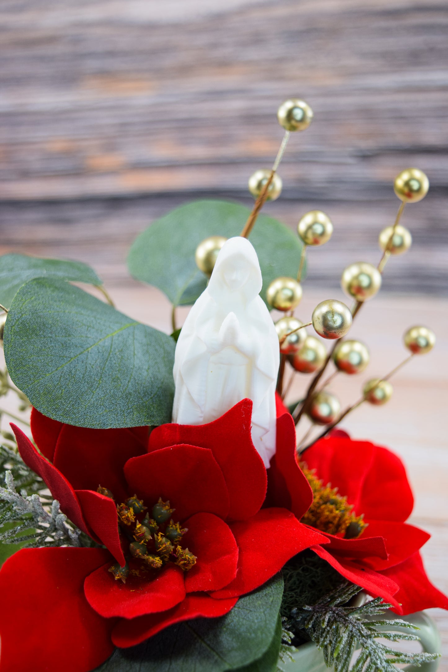 Christmas Mary Garden Tea Cup