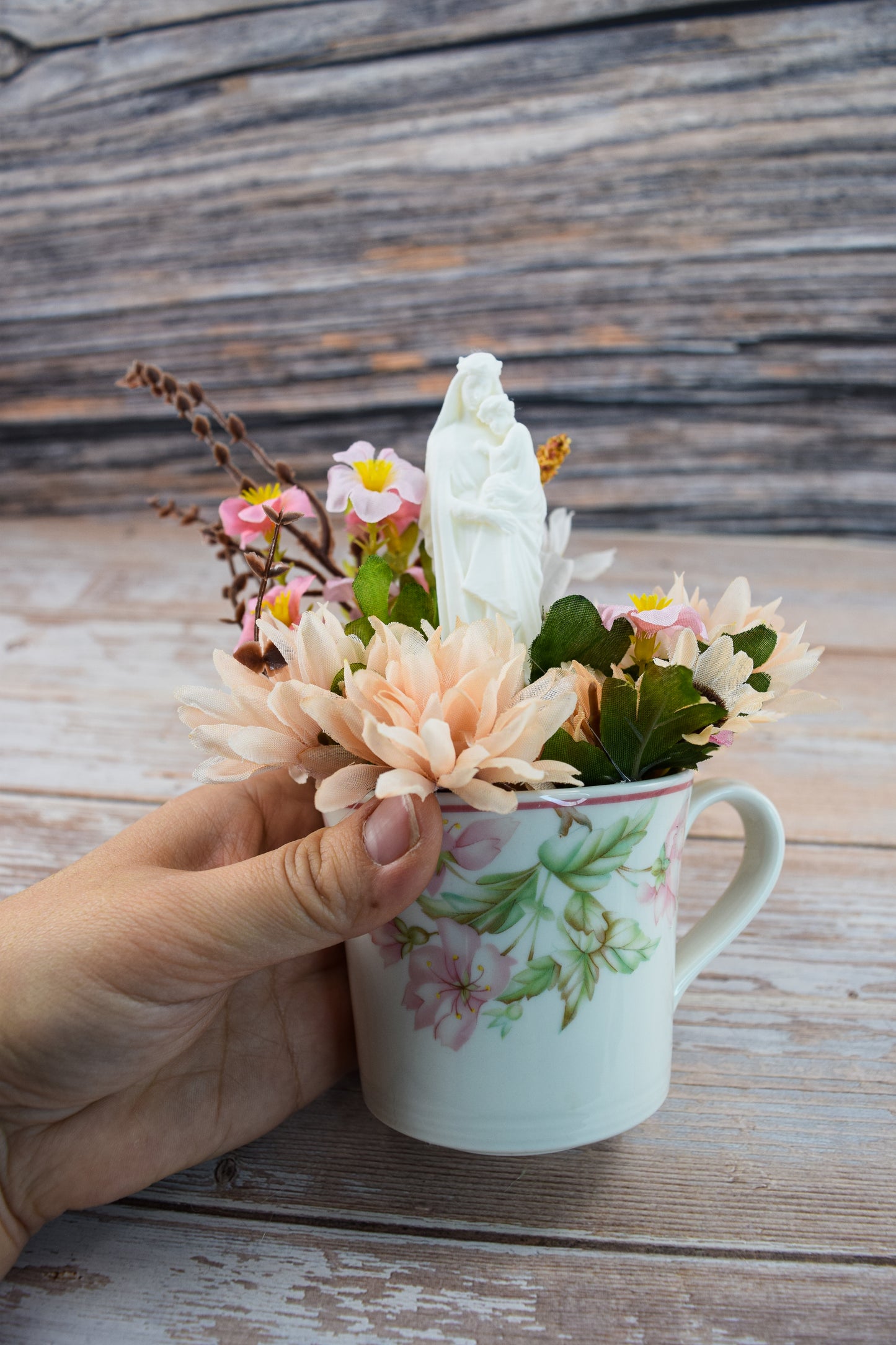 Pink Mary Garden Tea Cup