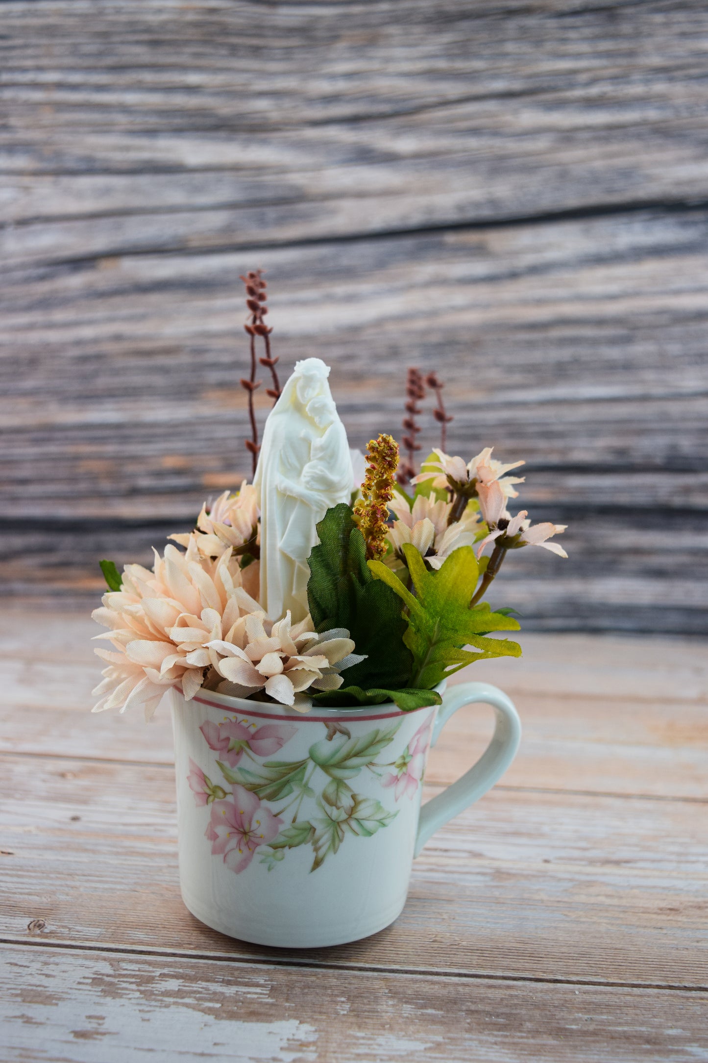 Pink Mary Garden Tea Cup