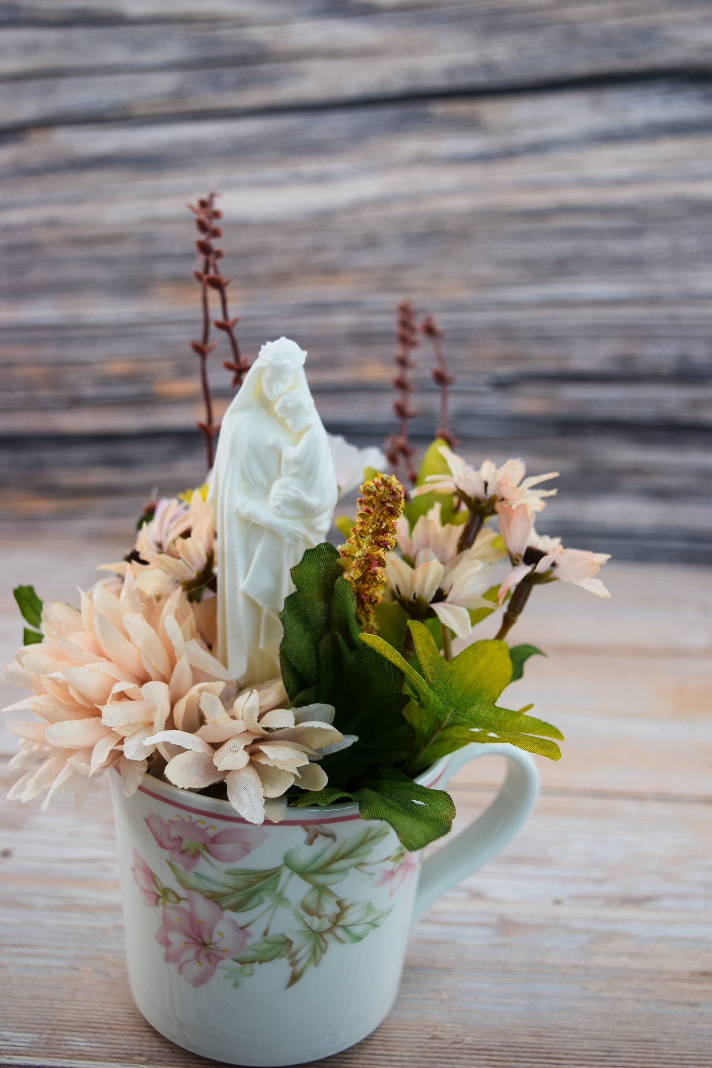 Pink Mary Garden Tea Cup