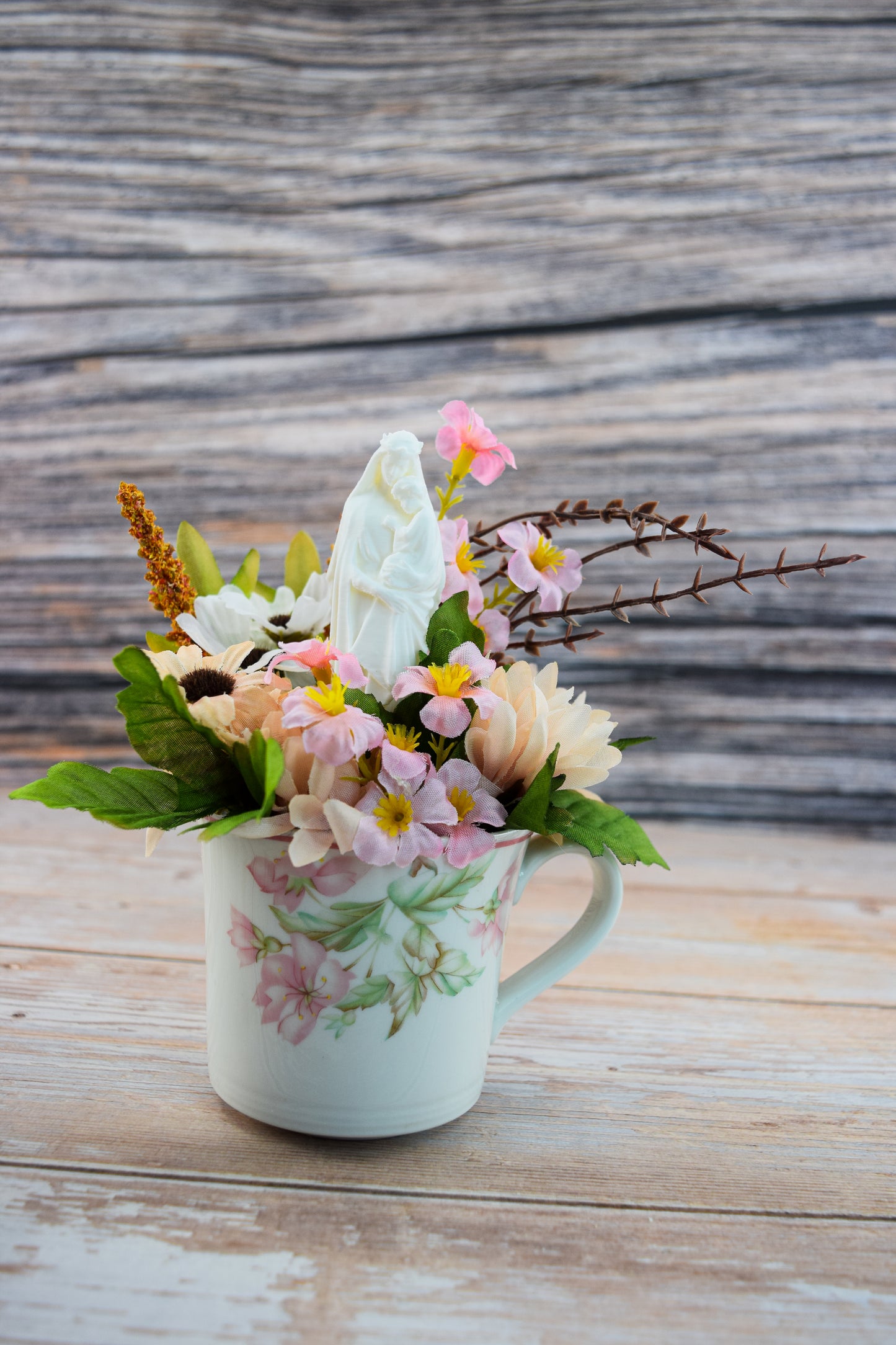 Pink Mary Garden Tea Cup