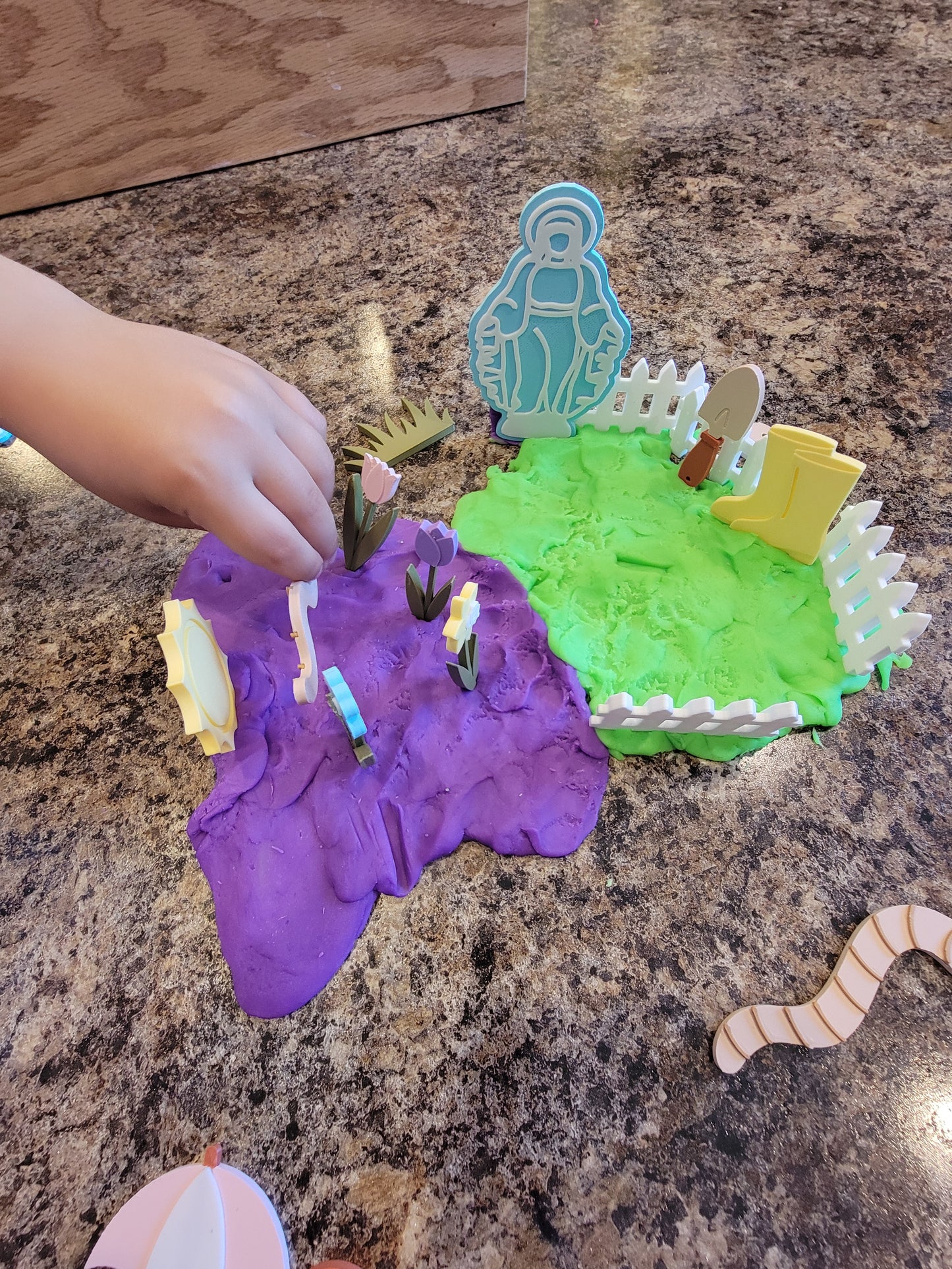 Mary Garden Sensory Bin Set
