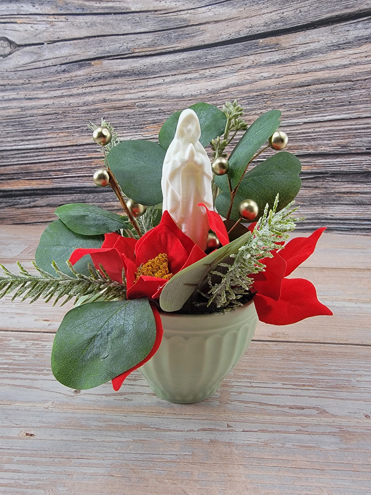 Christmas Mary Garden Tea Cup