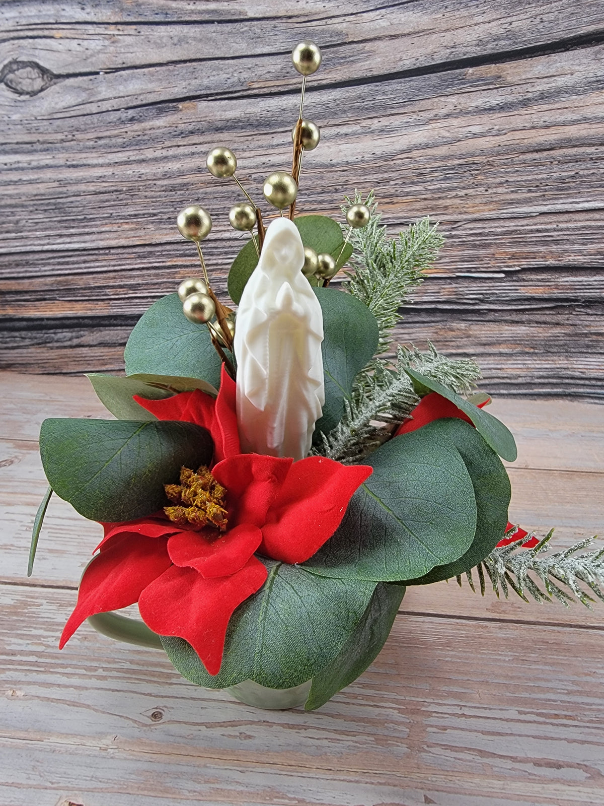 Christmas Mary Garden Tea Cup