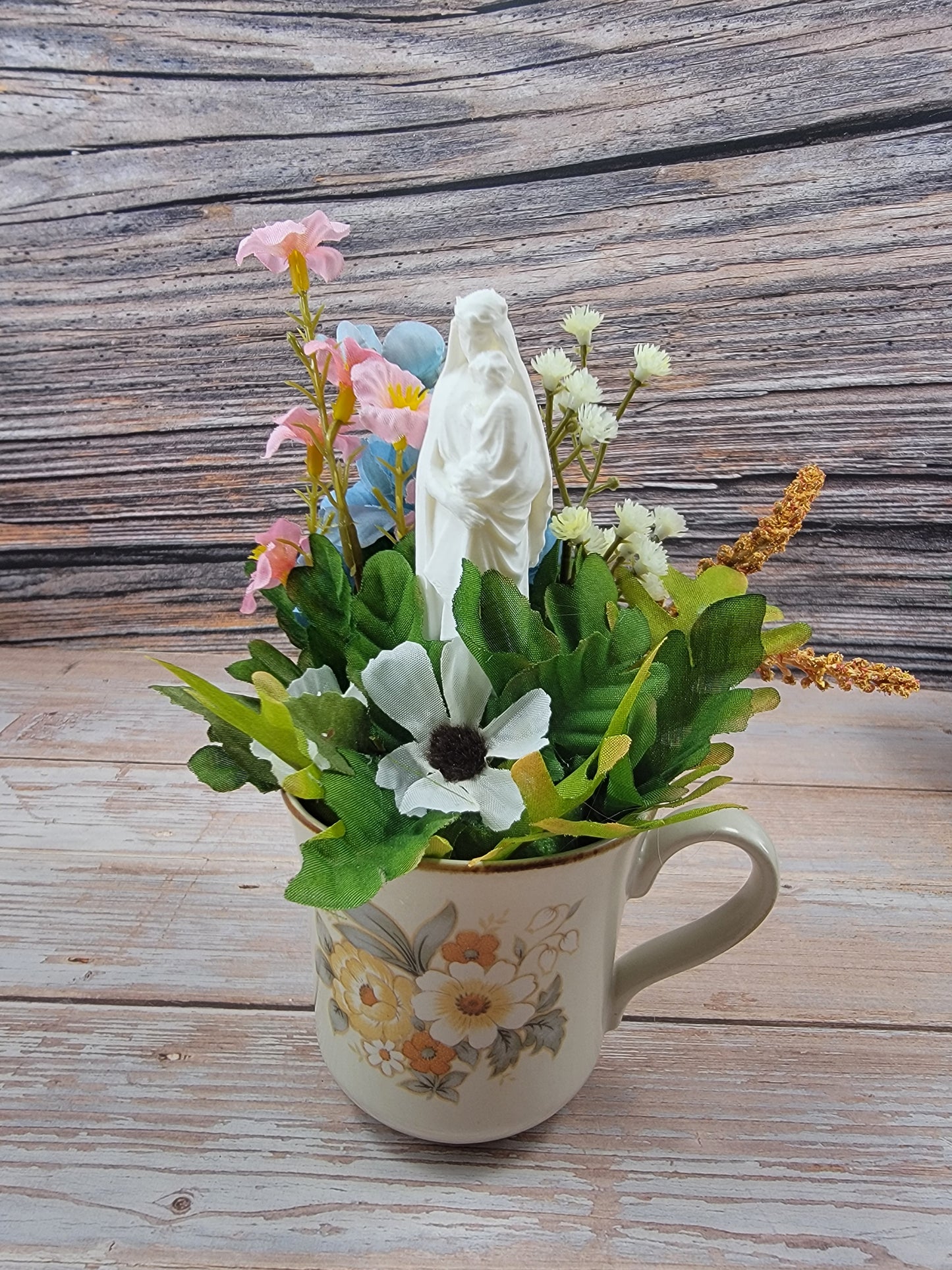 Mary Garden Tea Cup - Fall