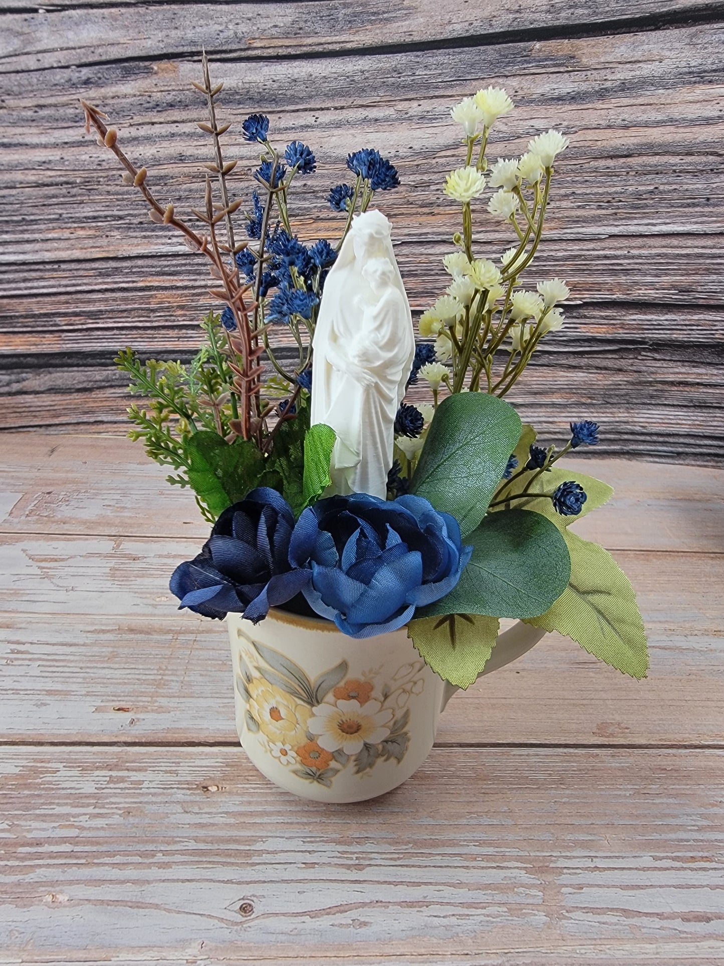 Mary Garden Tea Cup - Fall