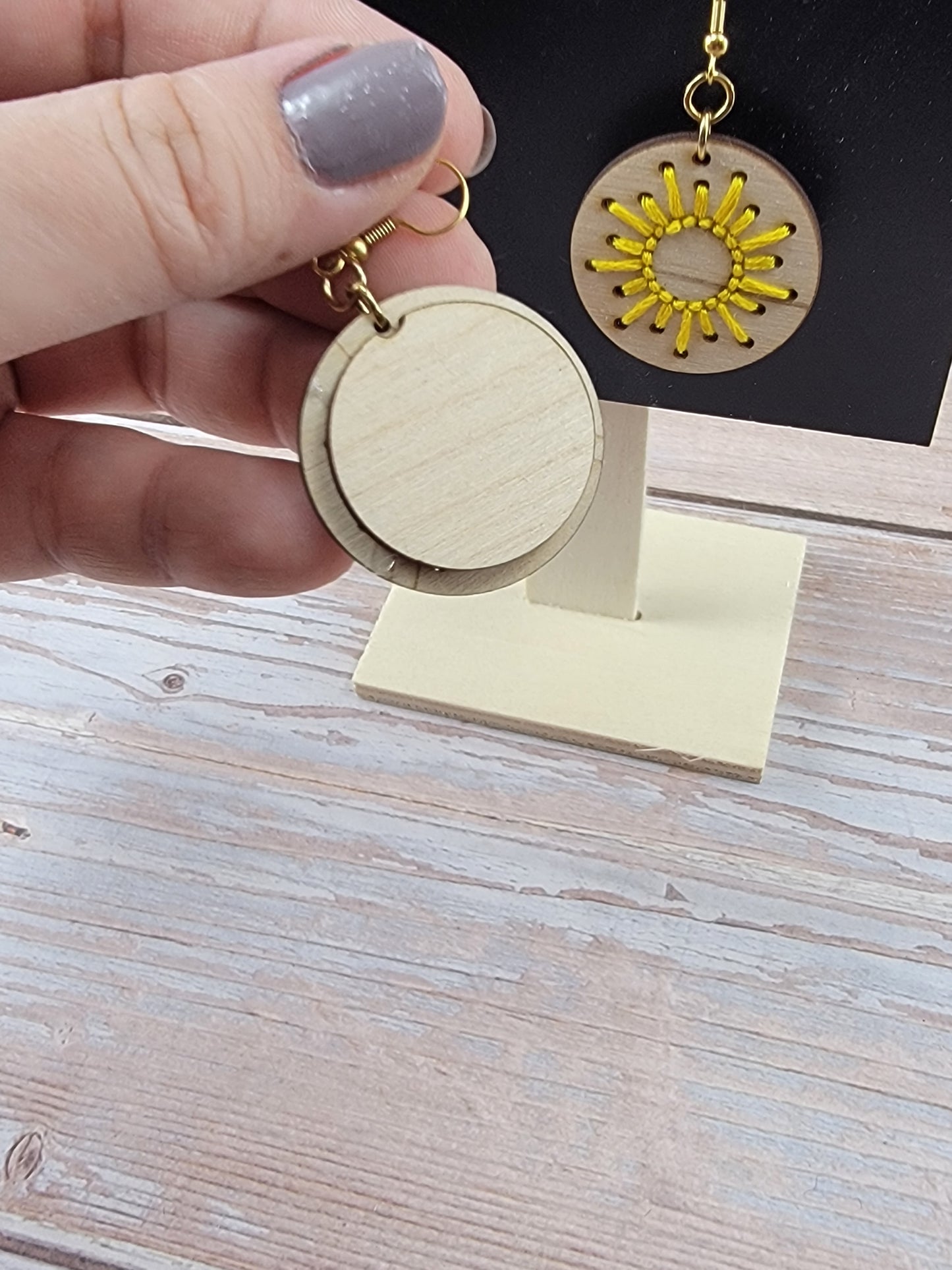DIY Embroidery Earrings Kit - Fatima