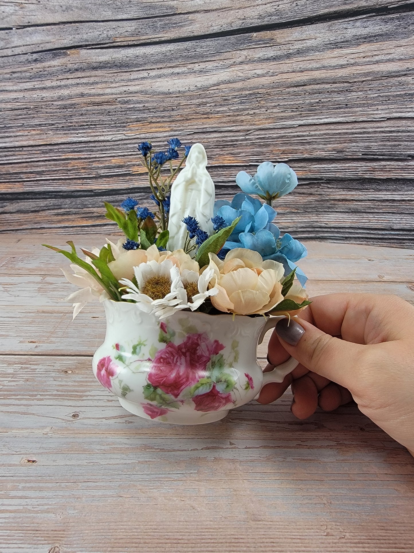 Mary Garden Tea Cup - Spring