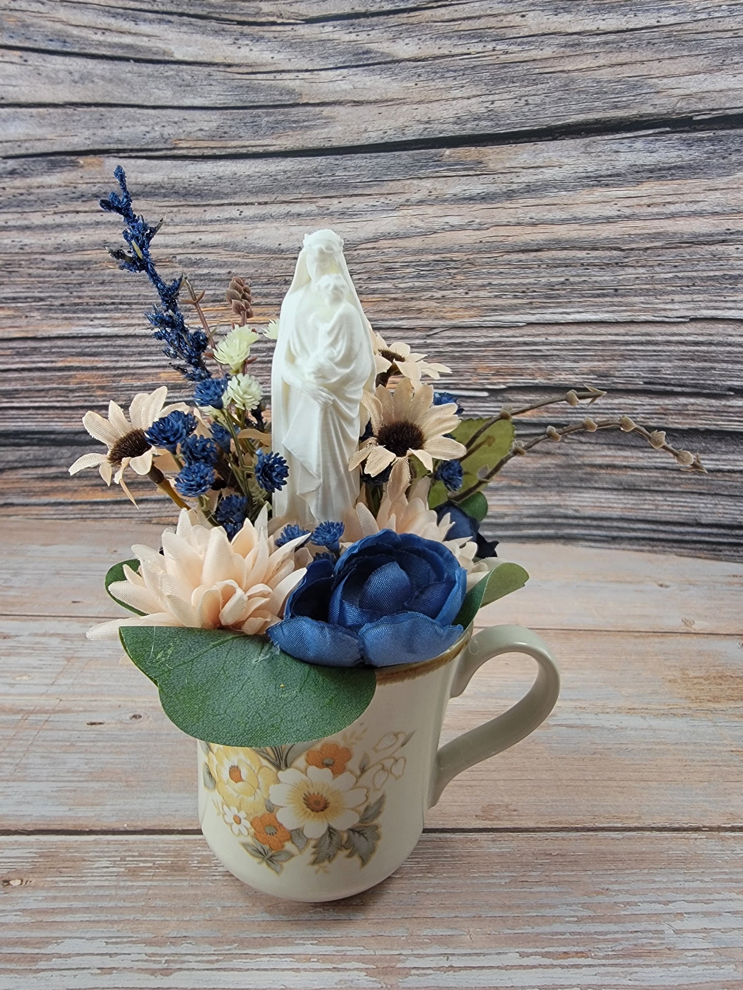 Mary Garden Tea Cup - Fall