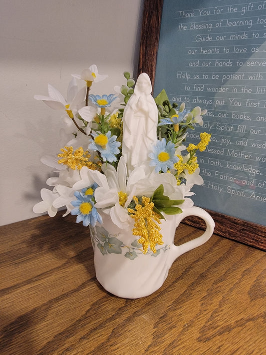 Ivy Mary Garden Tea Cup