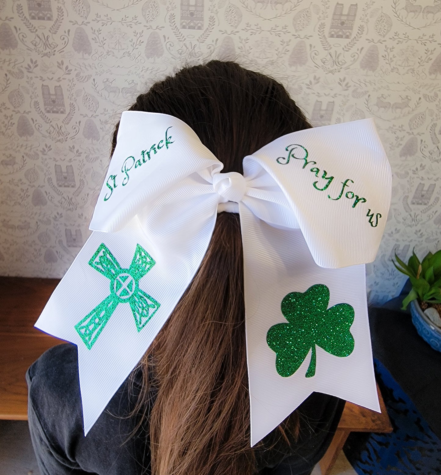 St Patrick Cheer Bow
