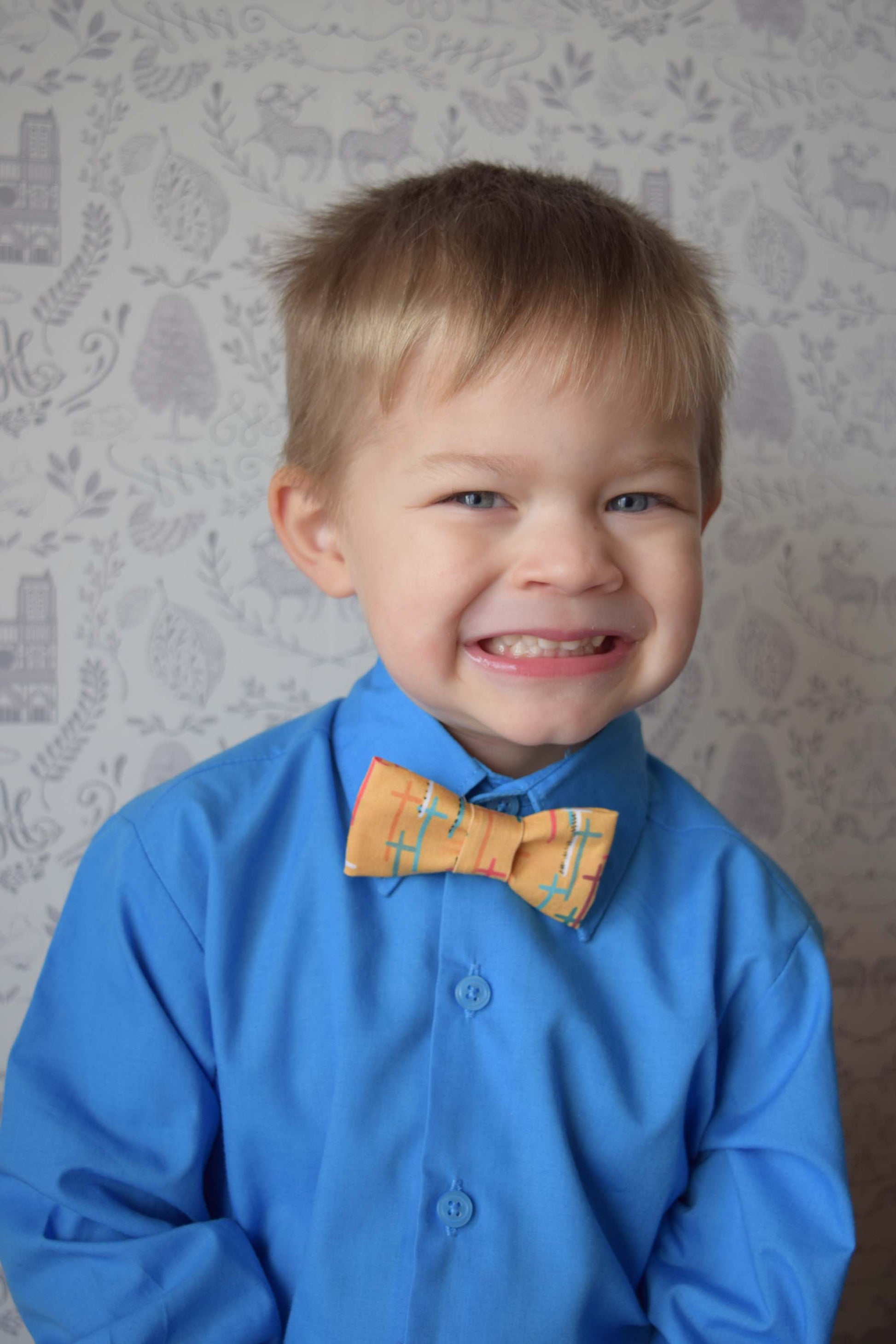 adjustable bow tie, catholic bow tie, catholic boy, catholic boy gift, catholic youth bow tie, crosses, easter gift for boys