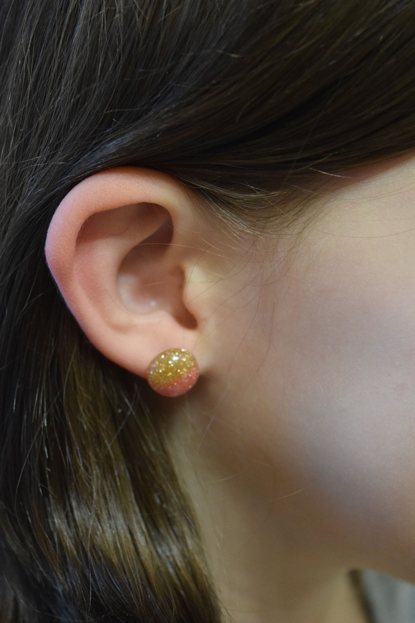 guadalupe earrings, saint earrings, catholic earrings, sparkle earrings, pink and gold earrings, kid's saint earrings, guadalupe earrings for girls, catholic girl earrings